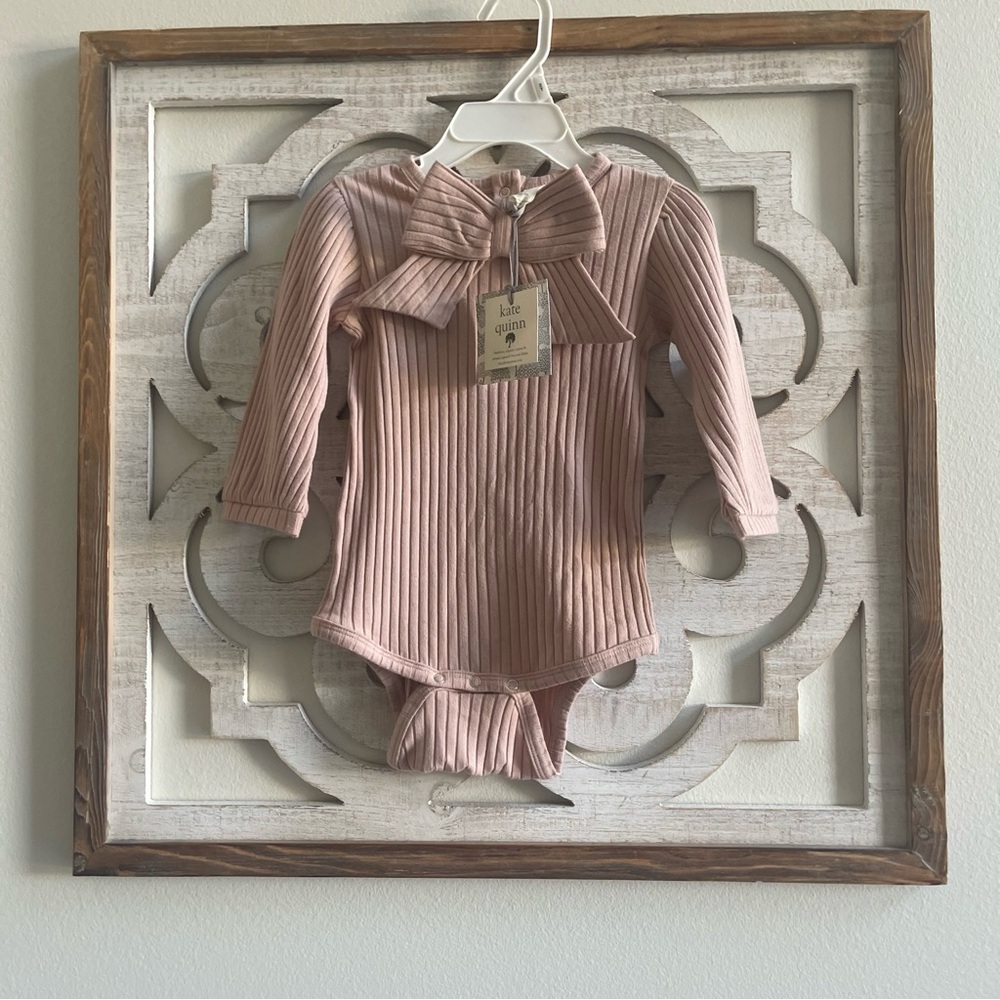 Kate Quinn Baby Girls Mauve Ribbed Long Sleeve Bow Bodysuit Organic Cotton 12-18